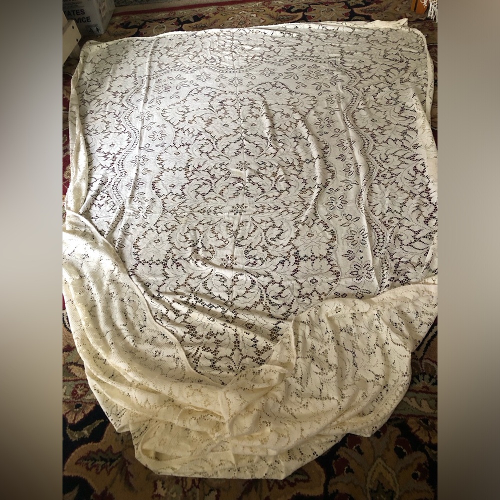 Vintage Lace Tablecloth Rectangle Large Medallion Floral 60x80 stains